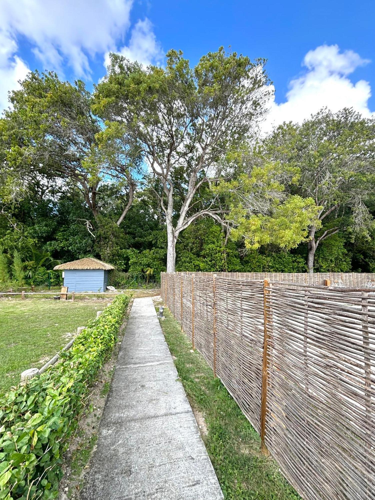 Bungalow La Kawannaise - Piscine, Terrasse, Plage Grand-Bourg (Marie Galante) Exterior foto